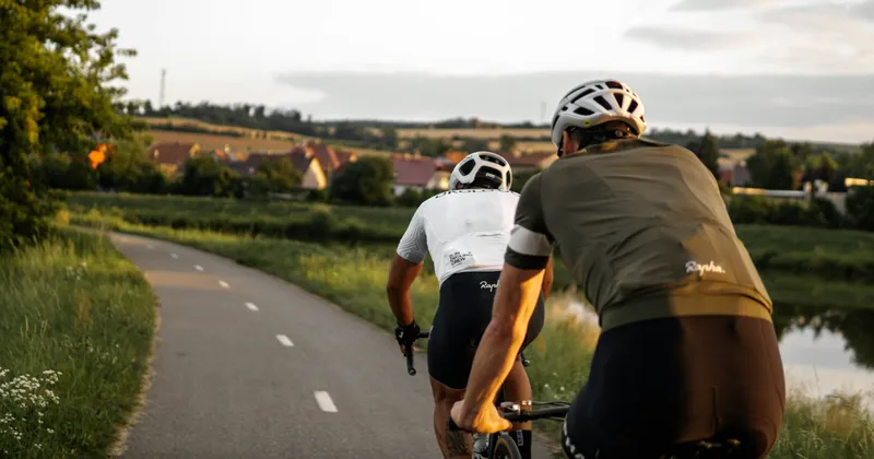 21 Infopoint per il turismo su due ruote del Veneto, rigenerando le vecchie edicole delle località turistiche