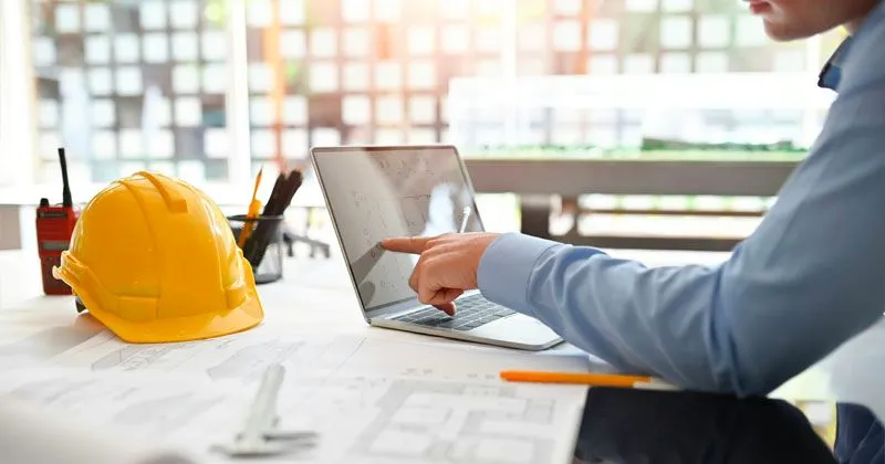 Decreto Sicurezza, in "Gazzetta" il testo coordinato con le novità per badge di cantiere, patente "a punti" e sistemi anticaduta