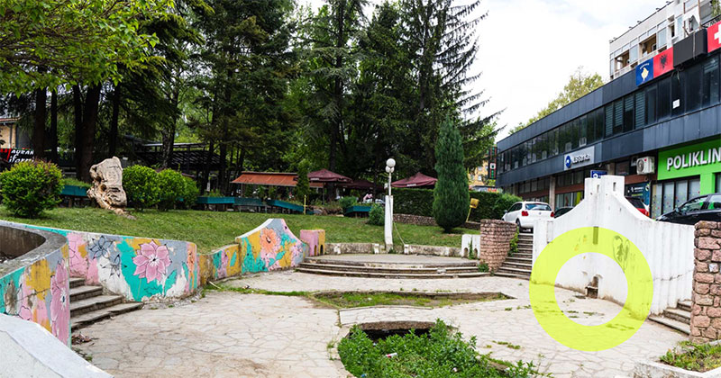 Kosovo, un padiglione culturale con aree esterne per la socialità nel centro storico di Peja