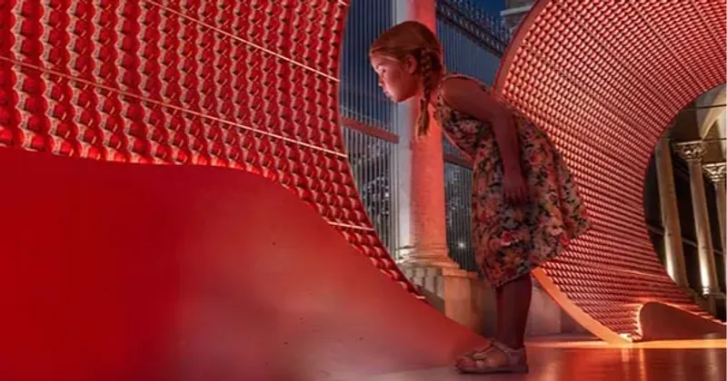 House of Polpa al Fuorisalone, una struttura di 20mila lattine da attraversare sparirà per mano dei visitatori