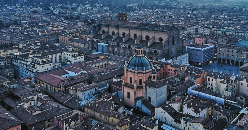 Bologna, immobili in concessione gratuita (anche a professionisti) per attività culturali, artistiche o creative