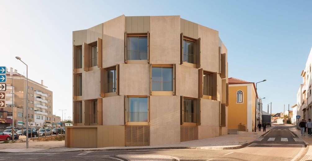 Portugal: Edificio de viviendas en Rua dos Mártires, Leiria - Bureau des Mésarchitecture