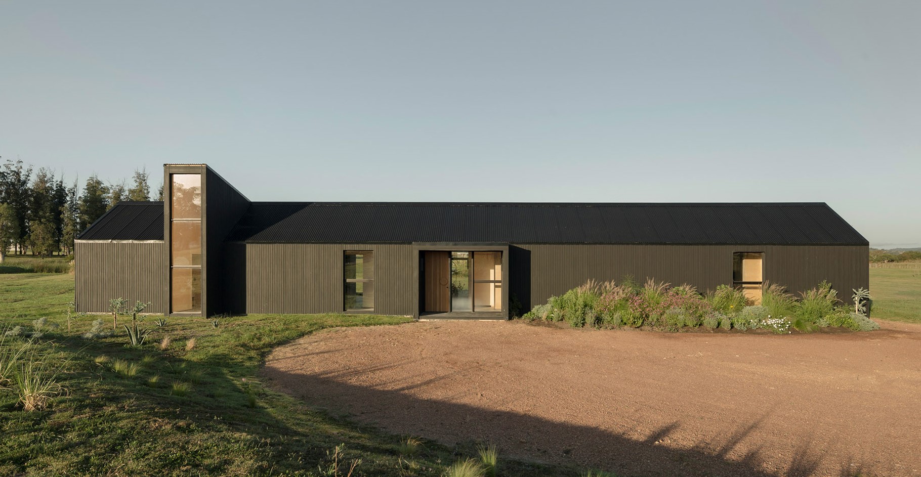 Uruguay: Casa Dos Aguas - VDV Arquitectura