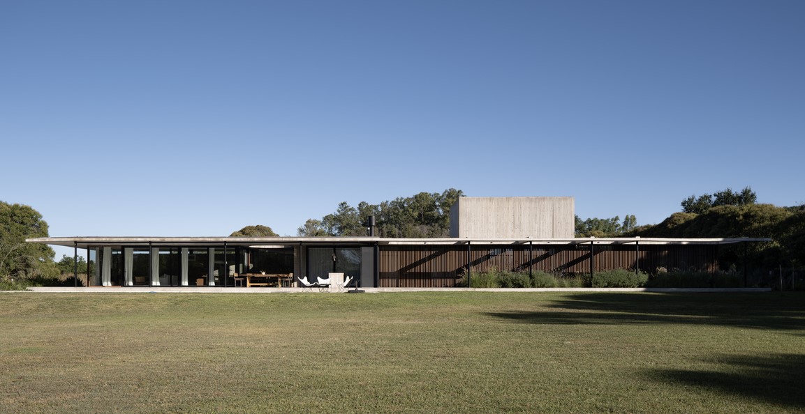 Argentina: Casa Alfonsina - Felipe Gonzalez Arzac Arquitecto