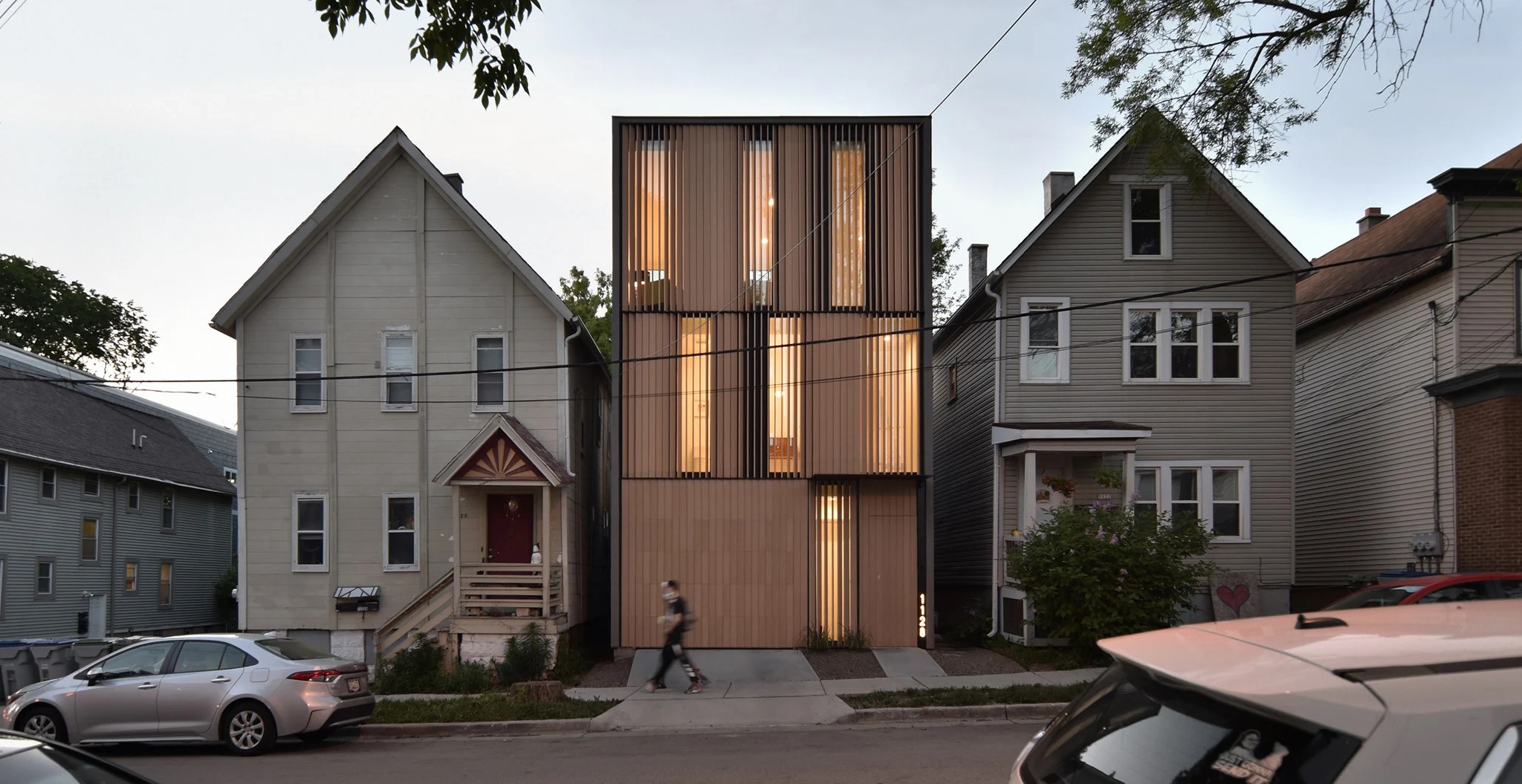 Estados Unidos: Curtain House - Johnsen Schmaling Architects