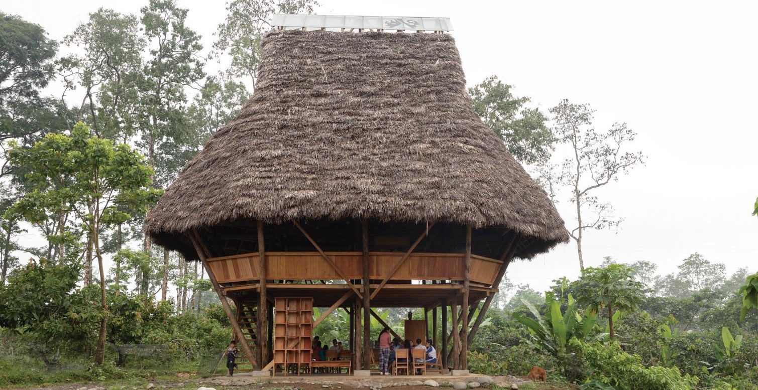 Ecuador: Biblioteca comunitaria Yuyarina Pacha - Al Borde