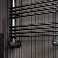 Dettagli di design nelle valvole e comandi termostatici