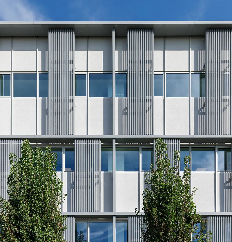 Nuovi uffici per la Schneider Electric - le soluzioni Saint-Gobain per l'efficientamento del'involucro