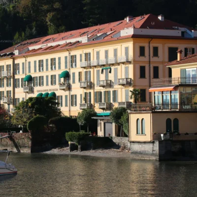 Grand Hotel Menaggio: nuova copertura ventilata con Isotec XL di Brianza Plastica