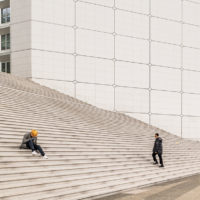 Viaggiare per immagini #6. Parigi, il distretto della Défense nella lente di Mario Ferrara